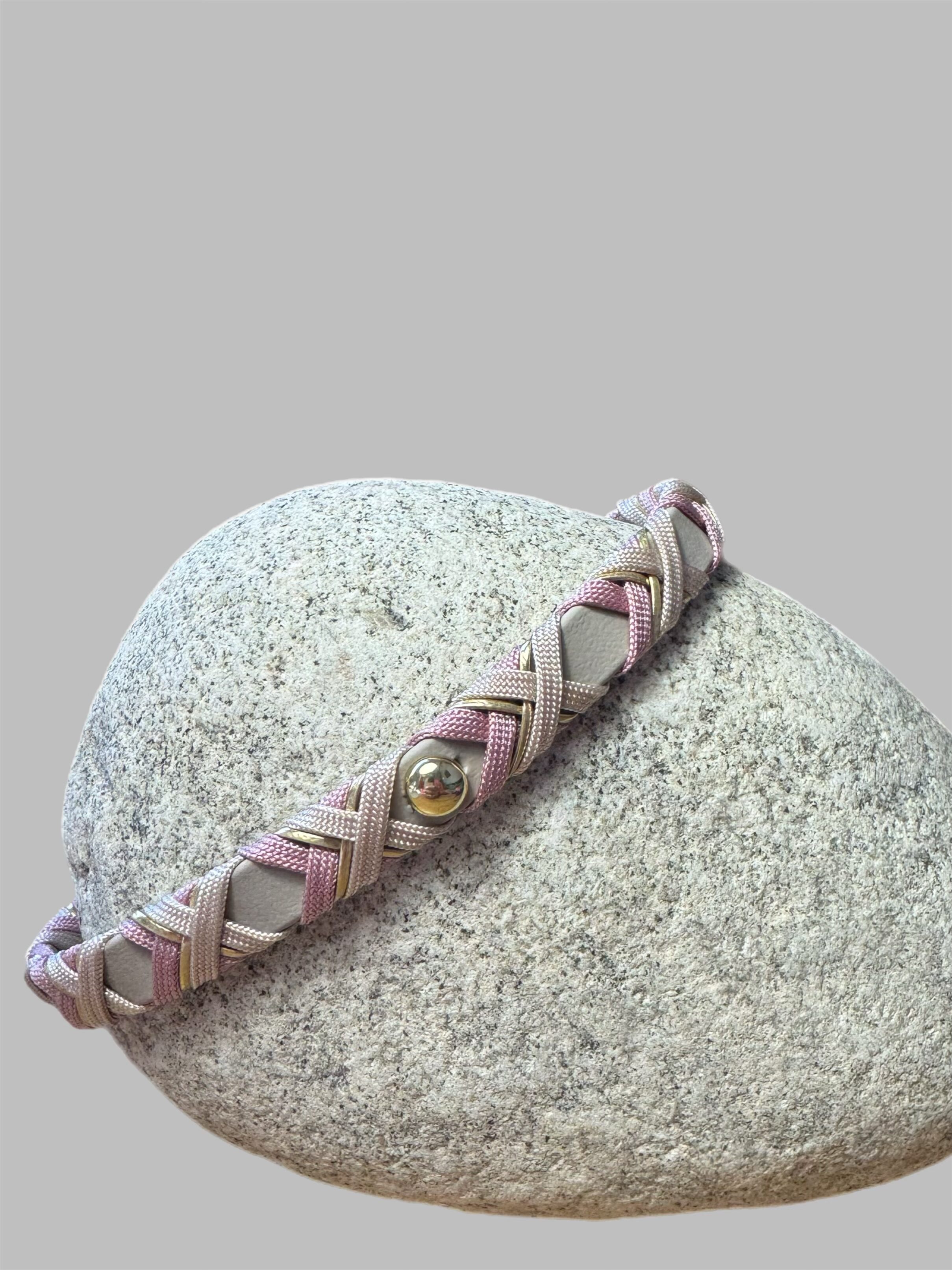Schmuckhalsband / Markenbändchen Rosa / Goldschnur / Creme