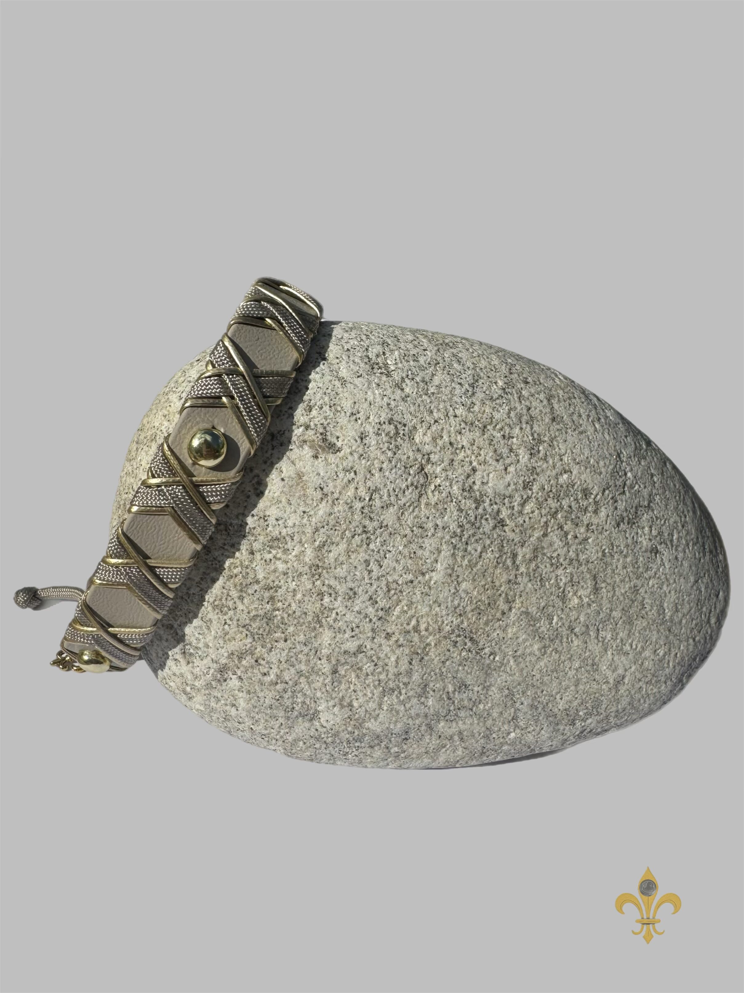 Halsband Crossline  Light Taupe / Gold