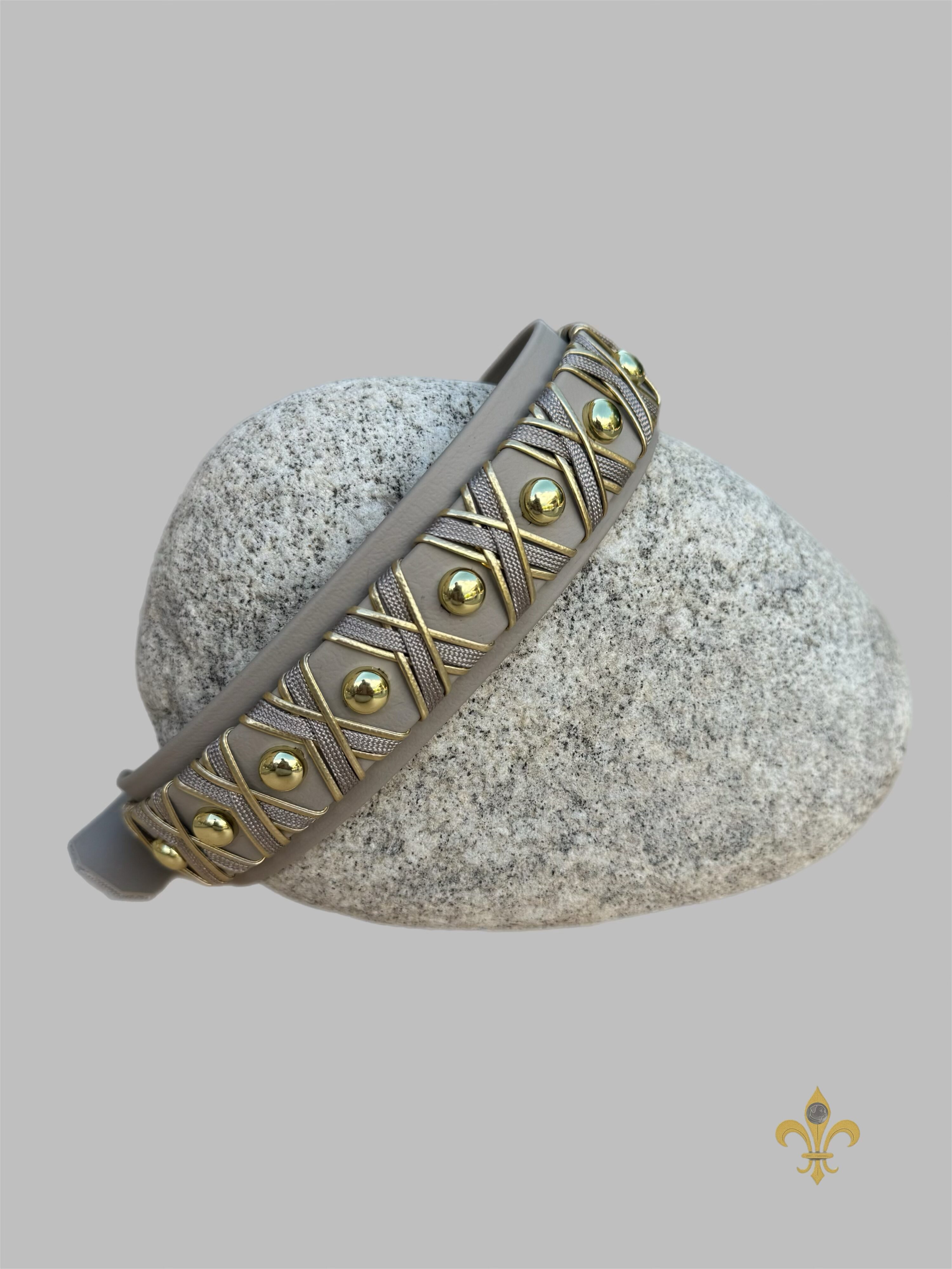 Luxline -  Deluxe    Light Taupe / Light Taupe